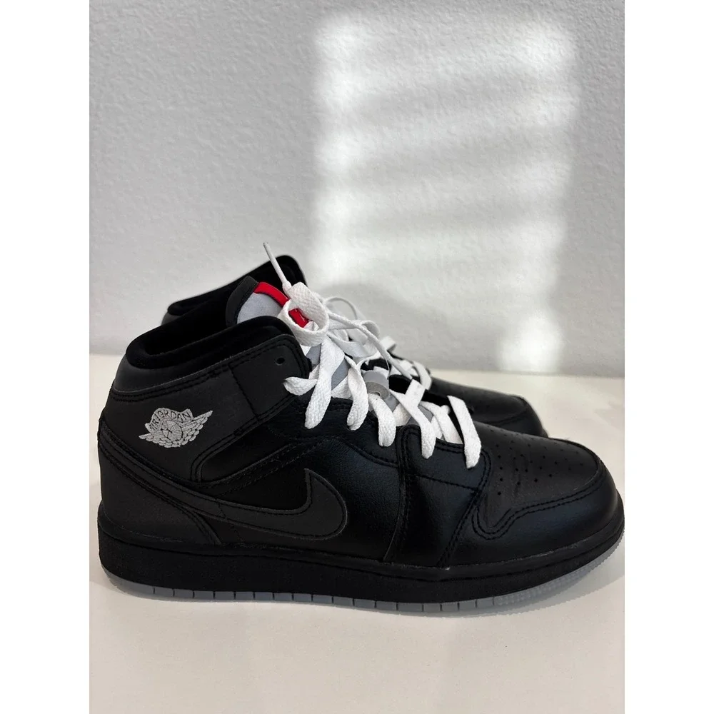 Nike Air Jordan 1 Mid 6.5Y Black On Black Youth GS Womens 8 Retro Sneakers - Picture 9 of 13